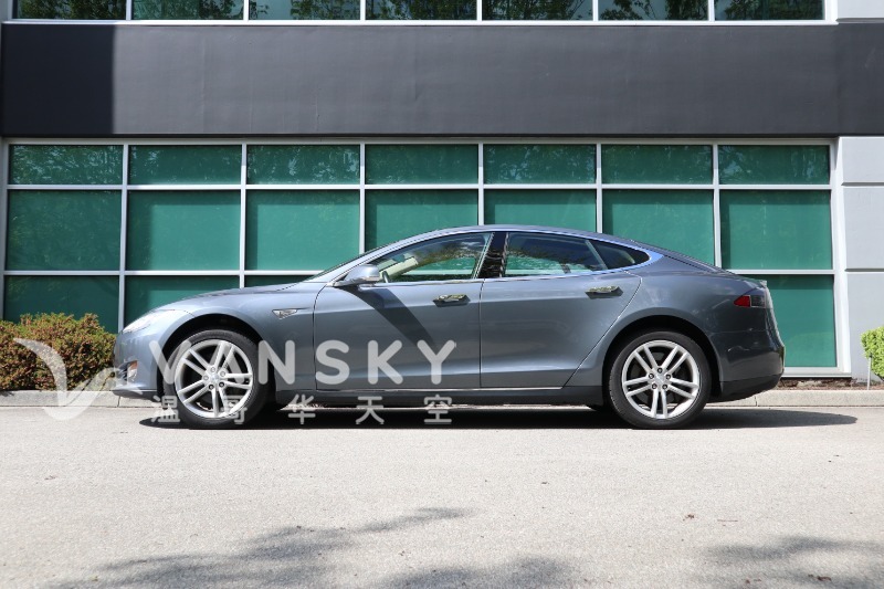 250914122107_2014 Tesla Model S 85 Grey 07.JPG